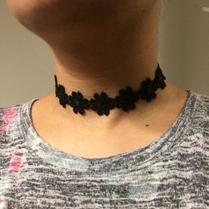 3/$15 ** Black flowers lace choker band NWOT